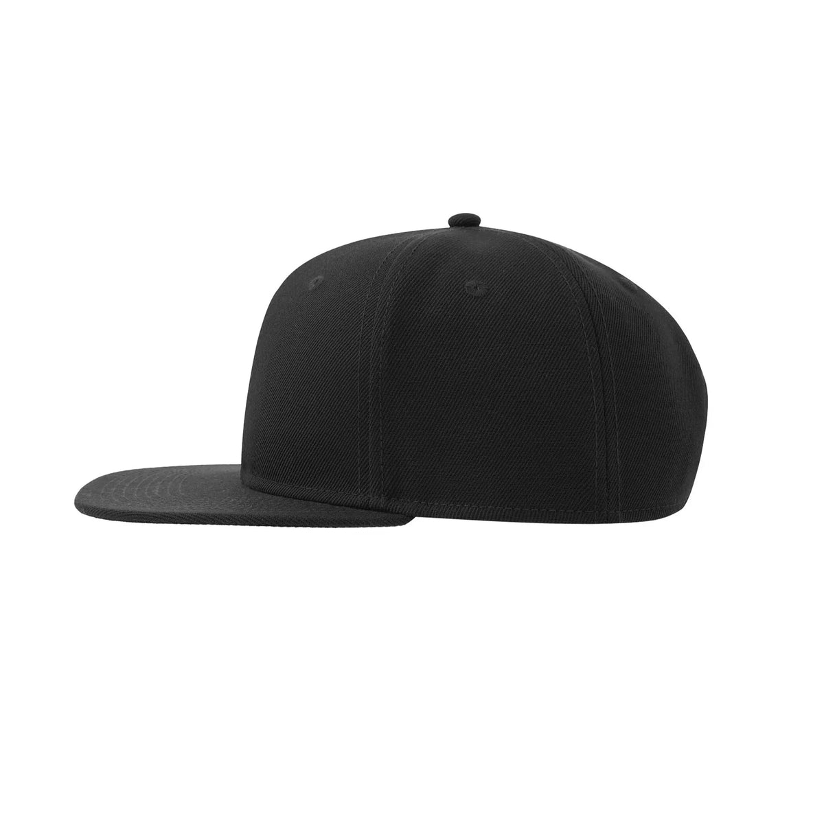 Profiilinäkymä mustasta Snap Back-S -lippiksestä, jossa on tasainen lippa.